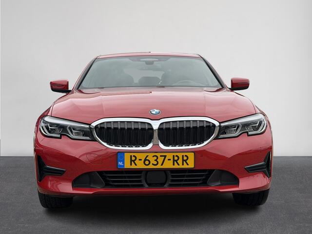 BMW 3-SERIE 330e High Executive | Harman Kardon | Leer + Memory | HUD | ACC | Stoelverw. ( Vestiging - Nieuwegein)