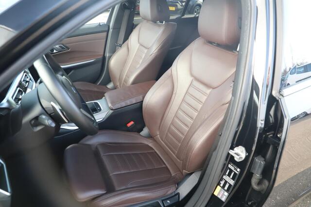 BMW 3-SERIE Touring 330e Business Edition Plus M Sport Automaat Leder Trekhaak Sportstoelen 18 inch LMV Navigatie Draadloos Carplay