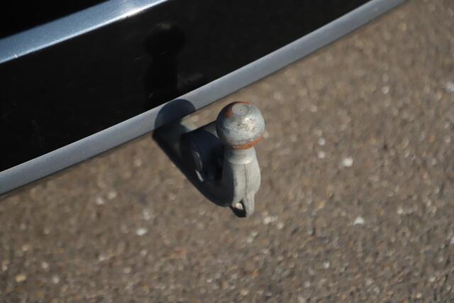 BMW 3-SERIE Touring 330e Business Edition Plus M Sport Automaat Leder Trekhaak Sportstoelen 18 inch LMV Navigatie Draadloos Carplay