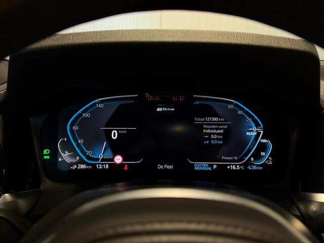 BMW 3-SERIE Touring 330e xDrive High Executive M340i Diff Panodak Laserled Harman Kardon HUD ACC Dealer Onderhouden
