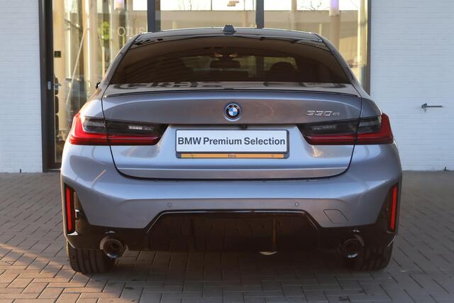 BMW 3-SERIE 330e Sedan | M Sportpakket Pro | Comfort Pack | Ekris Selection