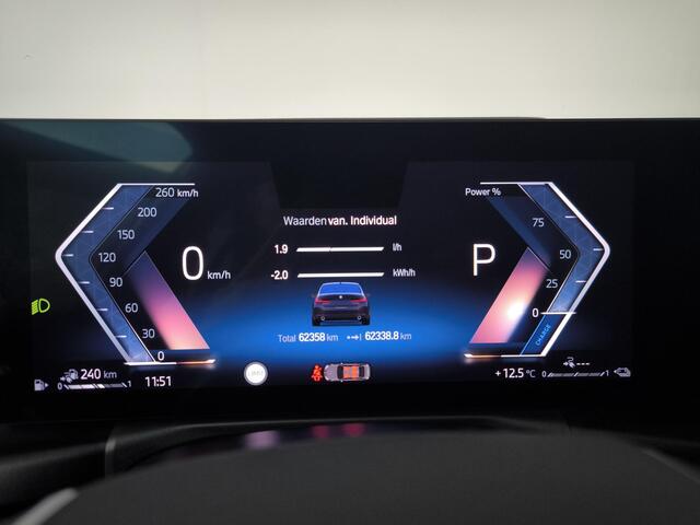 BMW 3-SERIE 320e | Leder | Camera | Parkpilot V+A | Navigatie | LMV | Dealeronderhoud | Hybrid Automaat |