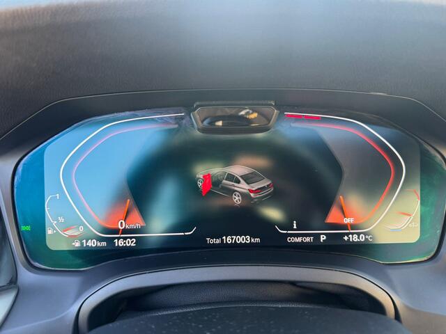 BMW 3-SERIE 330i High Executive panorama, leer, hud, navi, cruise