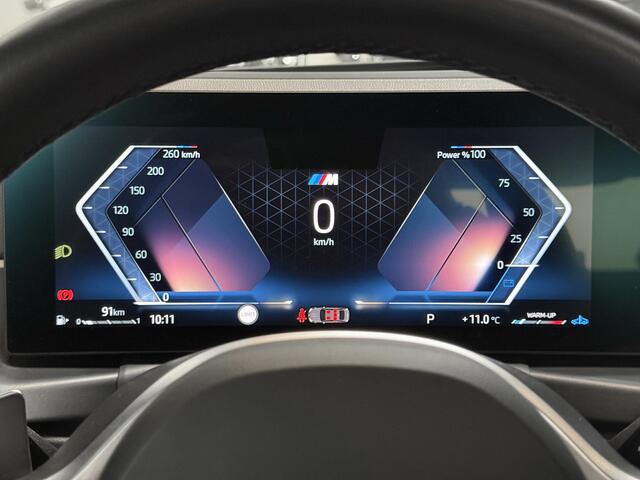 BMW 3-SERIE 318i M PAKKET - NL AUTO - SCHUIFDAK - LIVE COCKPIT - STOELVERWARMING - TREKHAAK - AUTOMAAT - LED - LEER - HEAD UP -