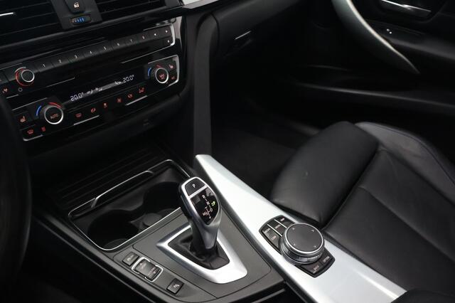 BMW 3-SERIE 320i M sport Edition | Schuifdak | LED | Leder | Camera