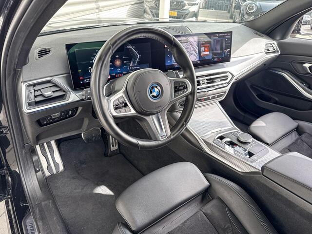BMW 3-SERIE Sedan 330e