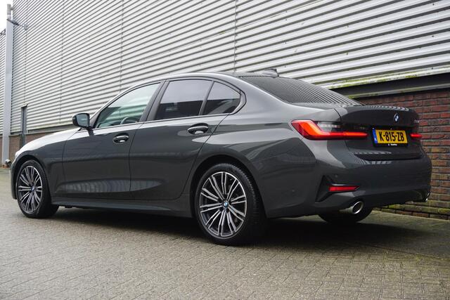 BMW 3-SERIE 320i High Exec.Individual/Dealeronderhouden/ Trekhaak wegklapbaar
