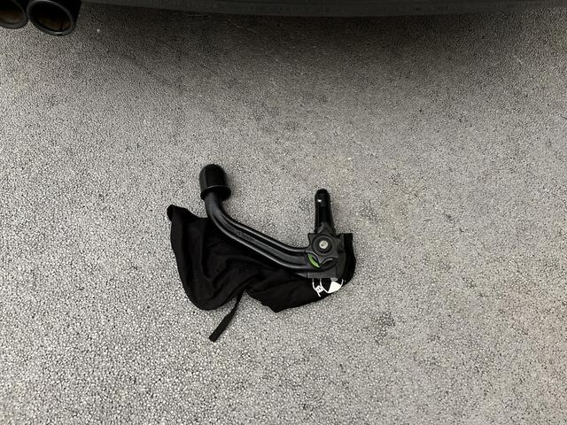 BMW 3-SERIE Touring 330i M Sport Edition | TREKHAAK | PANO | LEDER |