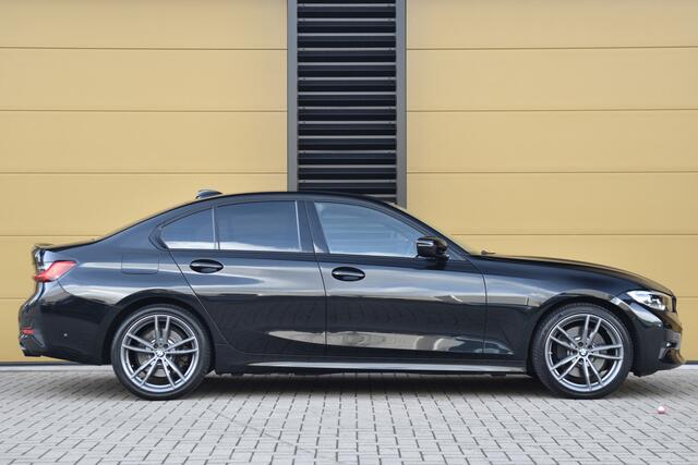 BMW 3-SERIE 330e eDrive Edition * Sportline * Hifi * 19"M-Velgen * DAB * Live Cockpit Proffesional *