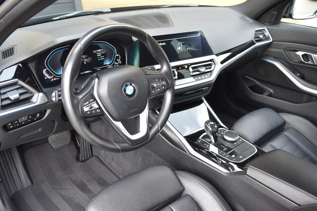 BMW 3-SERIE 330e eDrive Edition * Sportline * Hifi * 19"M-Velgen * DAB * Live Cockpit Proffesional *