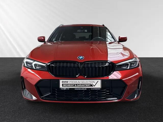 BMW 3-SERIE Touring 330e xDrive M-SPORT ** LED, NAVI+, PANORAMA, TREKH, MEM, HuD, 19-inch LMV ** 1e EIG - UNFALLFREI - Ex BMW ** ** INFORMEER OOK NAAR ONZE AANTREKKELIJKE FINANCIAL-LEASE TARIEVEN **