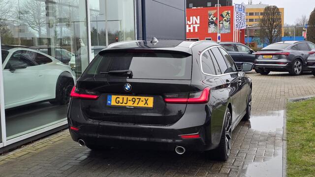 BMW 3-SERIE Touring 330e High Executive | Automaat | Harman & Kardon | HUD | 1/2 Leder | PDC | Camera | Keyless