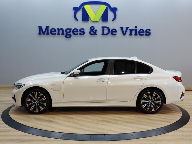 BMW 3-SERIE 320e Business Edition Plus Airco ECC | Laser | Camera | Cruise Control | 18 Inch | Apple Carplay | Isofix | NAP