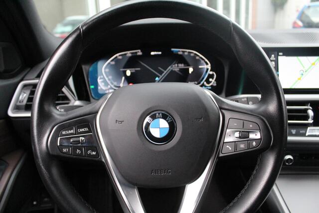 BMW 3-SERIE Touring 330e LEER,SPORTSTOELEN,TREKHAAK