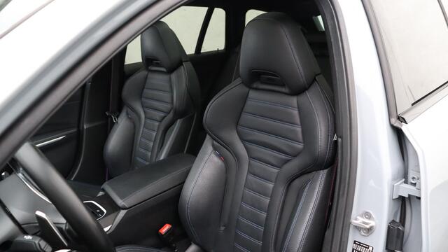 BMW 3-SERIE Touring M340i xDrive M-Sport Pro | Harman/Kardon | Panoramadak | Standkachel | Head-up | Trekhaak |