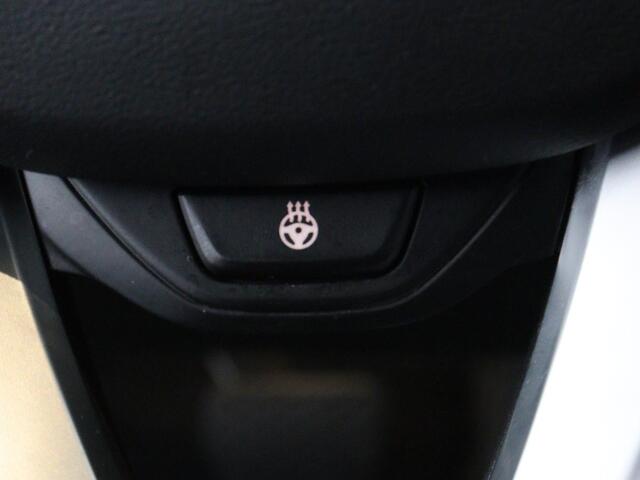 BMW 3-SERIE 330e Business Edition Plus | Sportstoelen | Leder | Adaptive cruise | Stoelverwarming | Carplay | Stuurverwarming | Navigatie | Parkeerhulp | Full LED | Live Cockpit | Individual Aventurinrot metallic | PHEV | Plug In