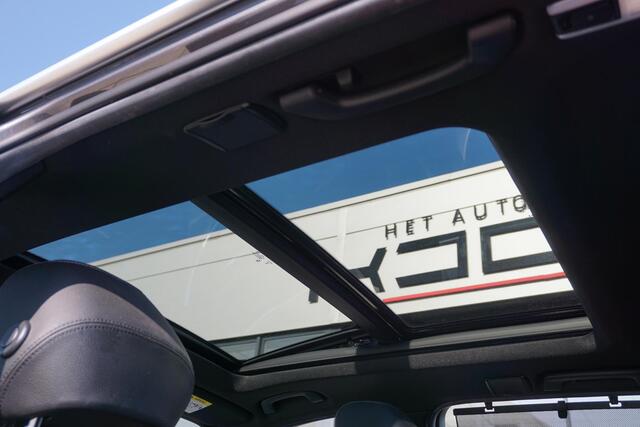 BMW 3-SERIE Touring 320i Edition M Sport Shadow Executive | PANO | Carplay | LEER