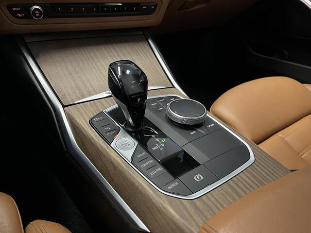 BMW 3-SERIE 320i Luxury High Executive | PANO | MERINO LEDER | TREKHAAK | CARPLAY |
