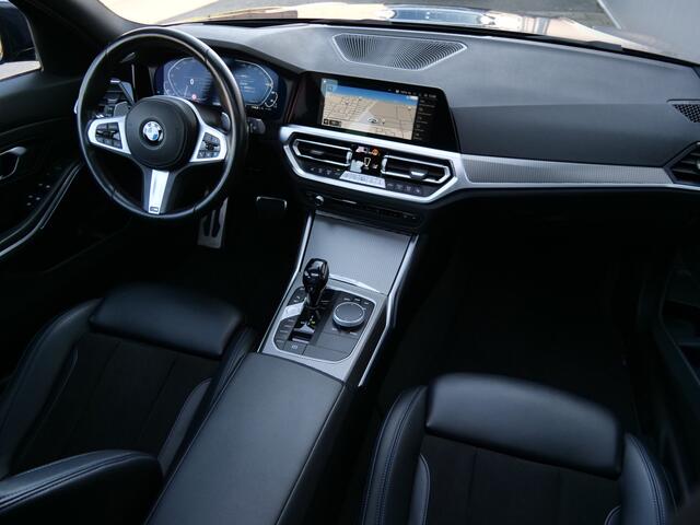 BMW 3-SERIE Touring 330e 292 Pk Automaat M-Pakket / Stoelverwarming / Apple Carplay