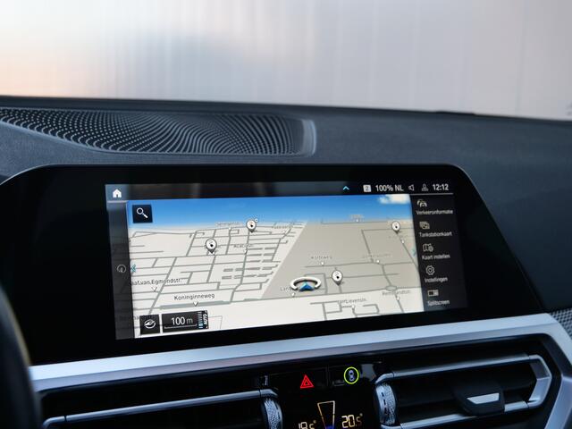 BMW 3-SERIE Touring 330e 292 Pk Automaat M-Pakket / Stoelverwarming / Apple Carplay