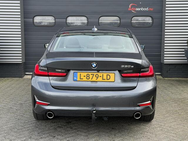 BMW 3-SERIE 330e | 360* Camera | Navigatie | Lederen Bekleding | DAB | Trekhaak |