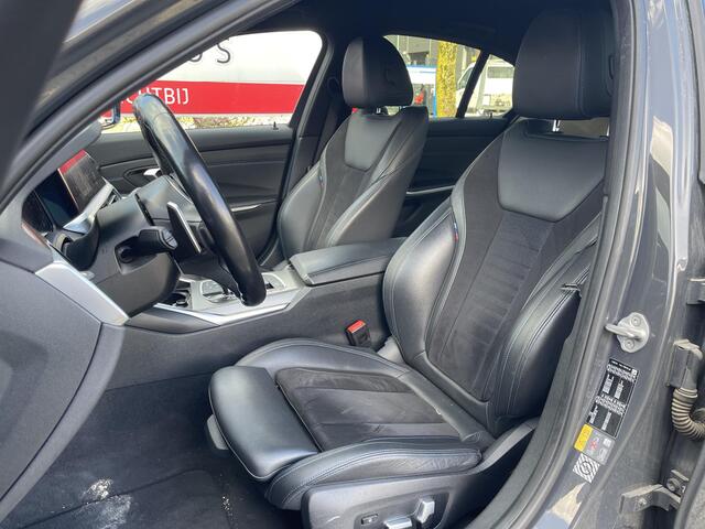 BMW 3-SERIE 330e xDrive High Executive M Sport 19"/Stoelverwarming + memory/Keyless/Camera/HiFi/Apple Carplay & Android Auto