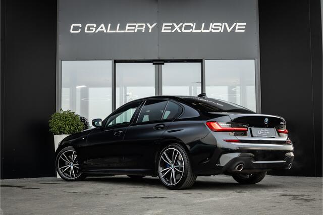 BMW 3-SERIE 330i High Executive Edition - M Sport | Volleder | Camera | Stoelverwarming