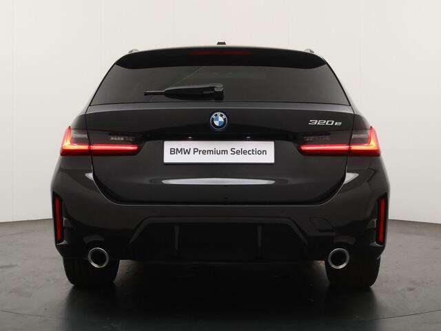 BMW 3-SERIE Touring 320e | M-Sportpakket | HIFI | Panoramadak | 18inch
