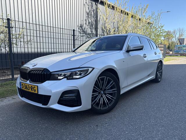 BMW 3-SERIE Touring 330i xDrive High Executive / AUTOMAAT / M-PAKKET / LEER / NAVI / CRUISE / 119dkm!