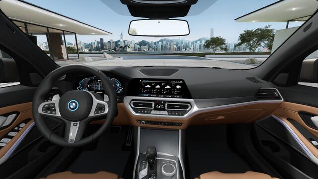 BMW 3-SERIE touring 330e 292PK X-Drive M-Sport / Individual / 360° / Harman Kardon /