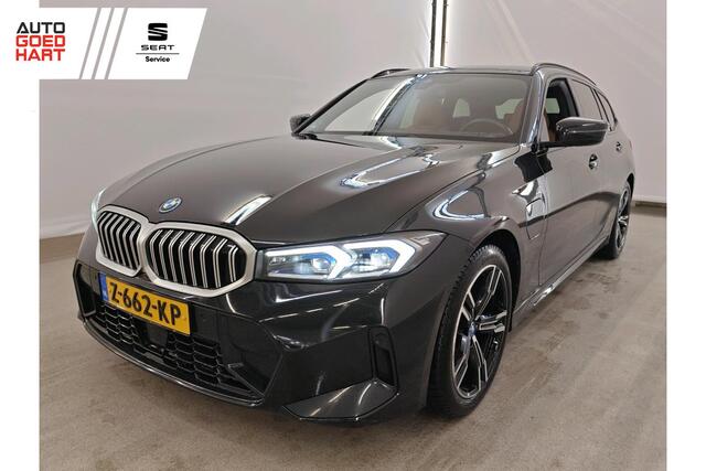 BMW 3-SERIE Touring 330e M-Sport Laser Leer-Vernasca Harman-Kardon Elekt.-Trekhaak Adaptive-Cruise