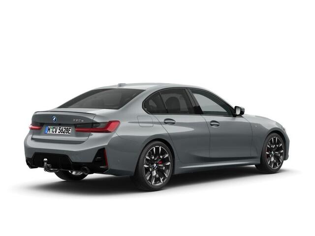 BMW 3-SERIE 330e Sedan | M Sportpakket Pro | Comfort Pack | Trekhaak |