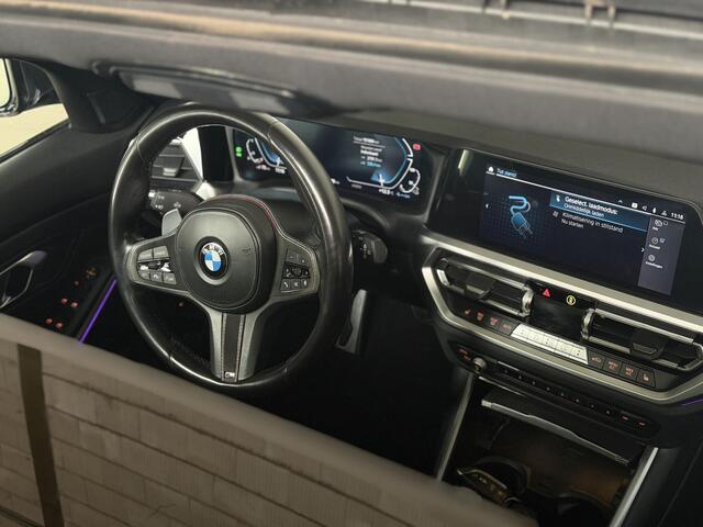 BMW 3-SERIE Touring 330e M-Pakket / Pano /