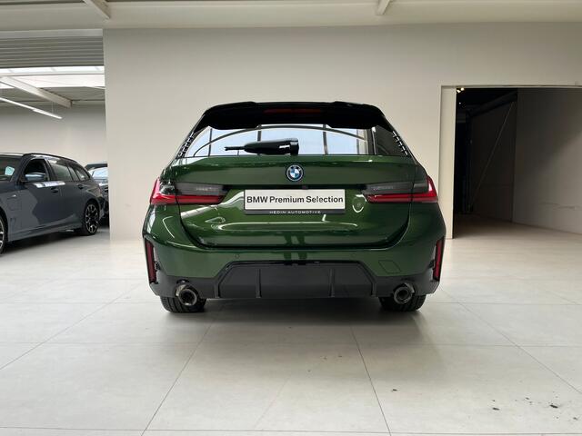 BMW 3-SERIE Touring 330e M-Sport Pro| M-Performance Parts | 20" | Special Request | Panorama | Anglesey Green Individual