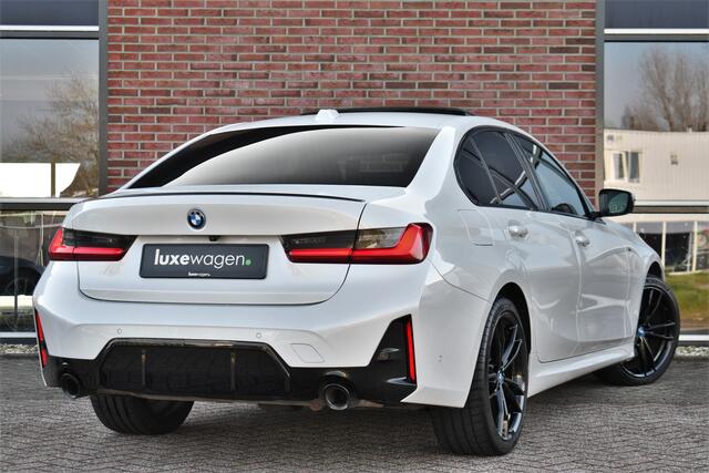 BMW 3-SERIE 330e xDrive M-Sport Pro Pano M-zetels ACC HUD 19inch El-klep