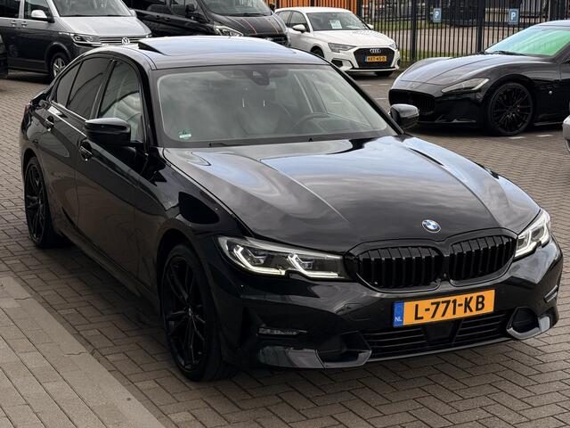 BMW 3-SERIE 318i Business Edition Plus | ACC | Laser | Leder | Schuif/Kantel dak | Apple Carplay | Stoel/Stuur verwarming