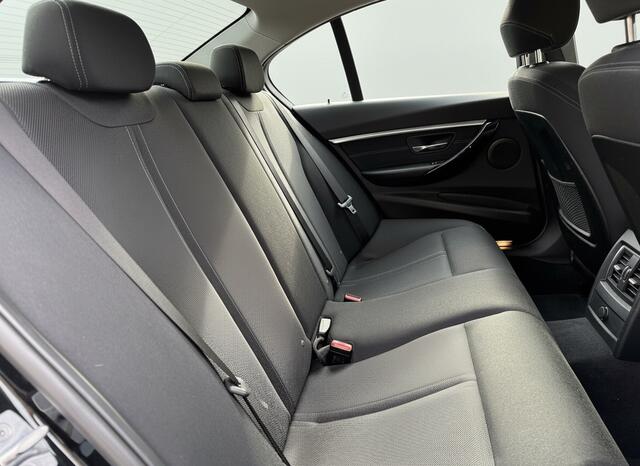 BMW 3-SERIE 318i Executive Aut., Sport-line | Navi | NL auto