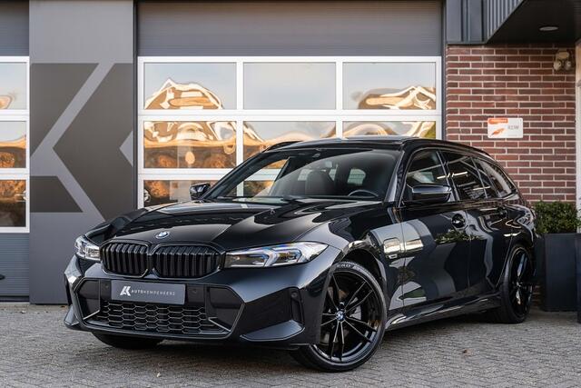 BMW 3-SERIE 330e Touring M Sport | Panorama | Harman/Kardon | Camera | 19' Inch |