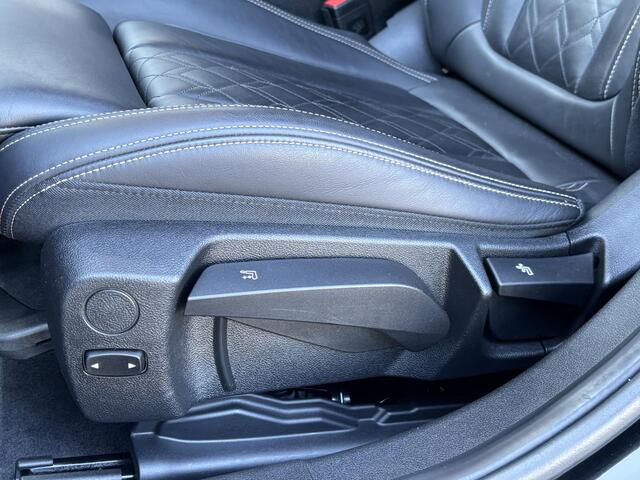 BMW 3-SERIE Touring 330e M-SPORT / PHEV / HUD / Adaptieve Cruise / Virtual Cockpit / Elektr. Klep / Stoel Verwarming / Lederen Bekleding / Apple Carplay & Android Auto / Dodehoek Detectie /