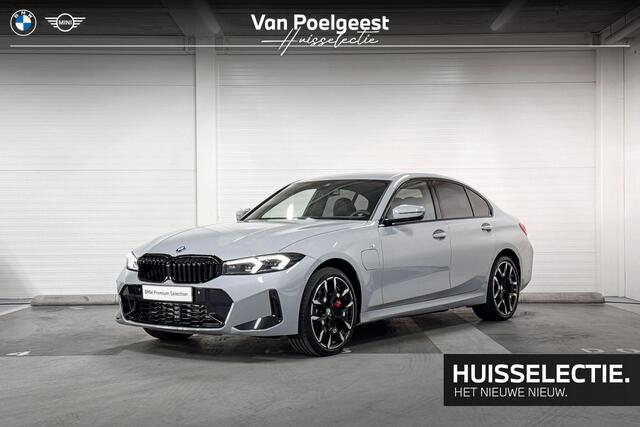 BMW 3-SERIE Sedan 330e | M-Sport Pro | Comfort Pack | Driving Assistant | Hifi System | Comfort Access