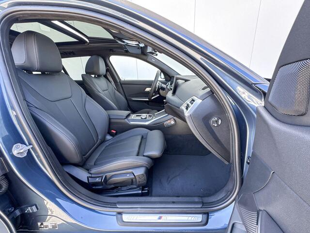 BMW 3-SERIE Touring 330e Trekhaak Elektrisch / Schuifdak / Hifi Audio / Getinte Ramen / M-Sport Pro / 19"