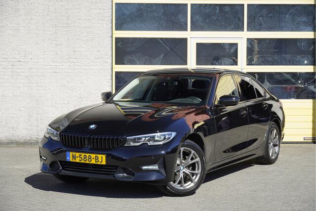 BMW 3-SERIE 318i 157PK! Automaat High Business Edition BJ2021 Lmv 17" | Led V+A | Pdc | Elek. trekhaak | Navi | Virtual cockpit | Climate control | Cruise control | Lederen bekleding | Sportstoelen | Extra getint glas