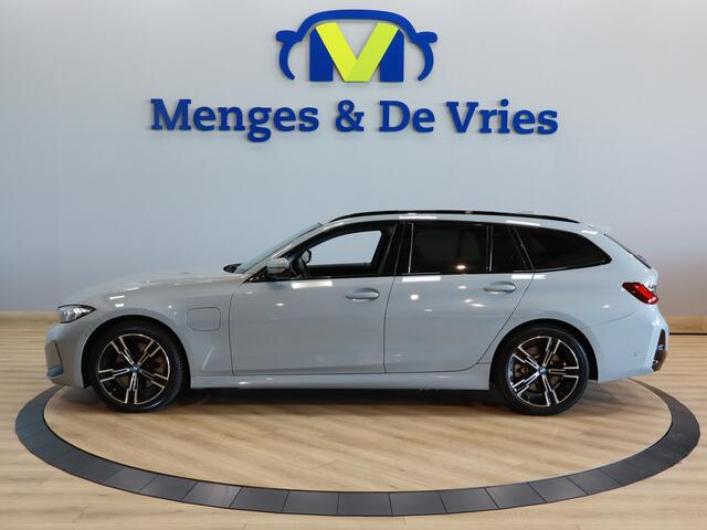 BMW 3-SERIE Touring 320e M Sport Airco ECC | Trekhaak | Harman Kardon | Apple Carplay | Camera | Memory | Isofix | NAP
