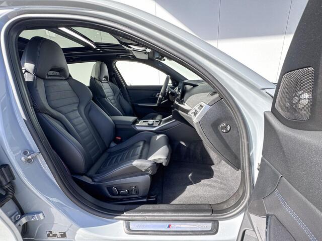 BMW 3-SERIE Touring 330e xDrive M-Sport Pro / 19" / Trekhaak / Getinte Ramen / Glazen schuifdak