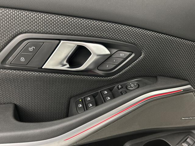 BMW 3-SERIE 320i High Exe Shadow-Line Schuif-kanteldak/Memory/Camera/H&K