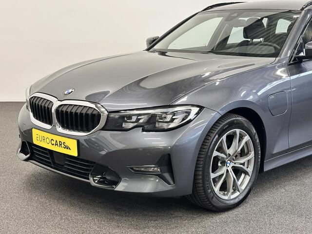 BMW 3-SERIE Touring 320e Aut. Sportline 204pk Airco ECC Navi Carplay PDC VA Adaptive Cruise Control Full LED Virtual Cockpit Trekhaak BMW HiFi Driver Assistance Pack