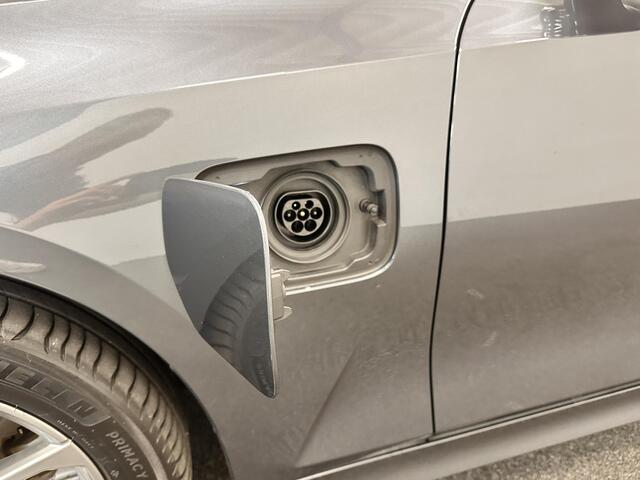 BMW 3-SERIE Touring 320e Aut. Sportline 204pk Airco ECC Navi Carplay PDC VA Adaptive Cruise Control Full LED Virtual Cockpit Trekhaak BMW HiFi Driver Assistance Pack