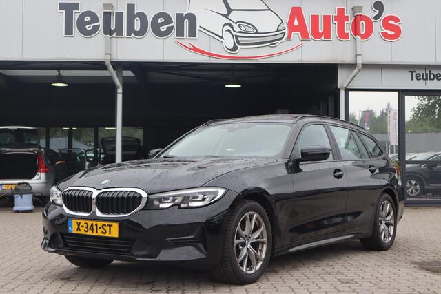 BMW 3-SERIE Touring 320d | Panoramadak | Elek trekhaak | Stoelverwarming | Cruise control