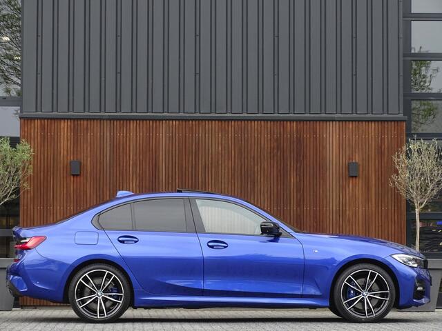 BMW 3-SERIE 330e 292PK High Executive / M-Sport Individual / 360°
