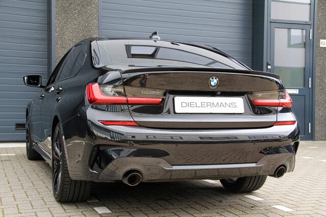 BMW 3-SERIE 320e M sport plus | Vol in de opties | Pano | M leder | Laserlight | 2022 | NL Auto | BTW